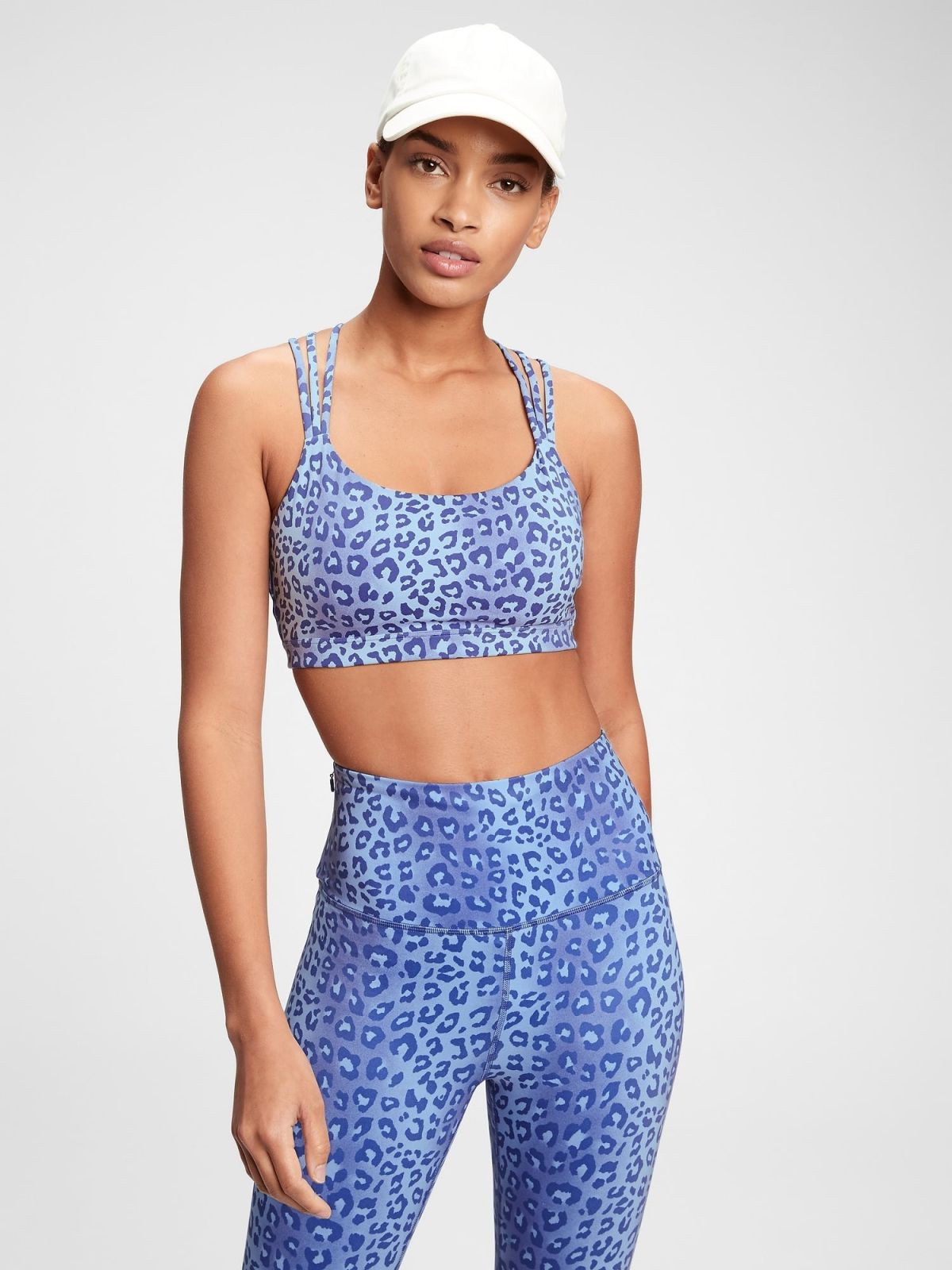 GapFit Eclipse Medium Support Strappy Sports Bra-335778070