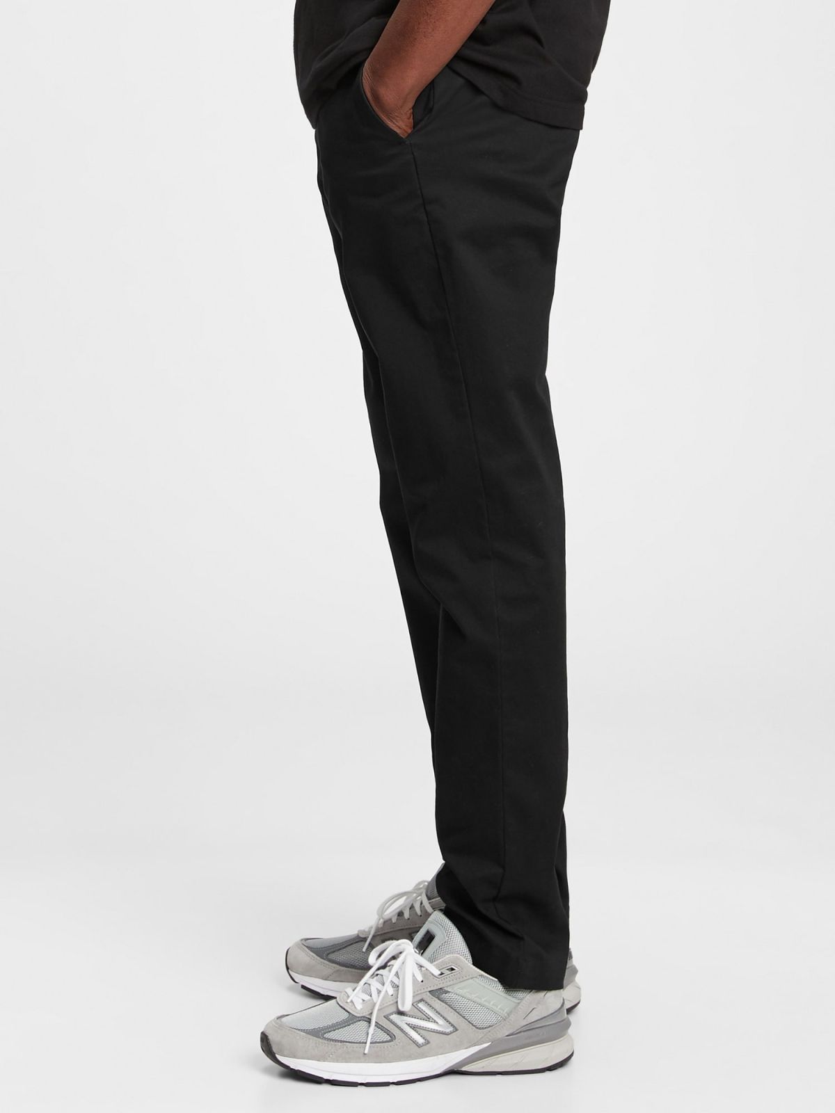 Μαύρο Modern Khakis Σε Γραμμή Slim Fit με GapFlex-440943002