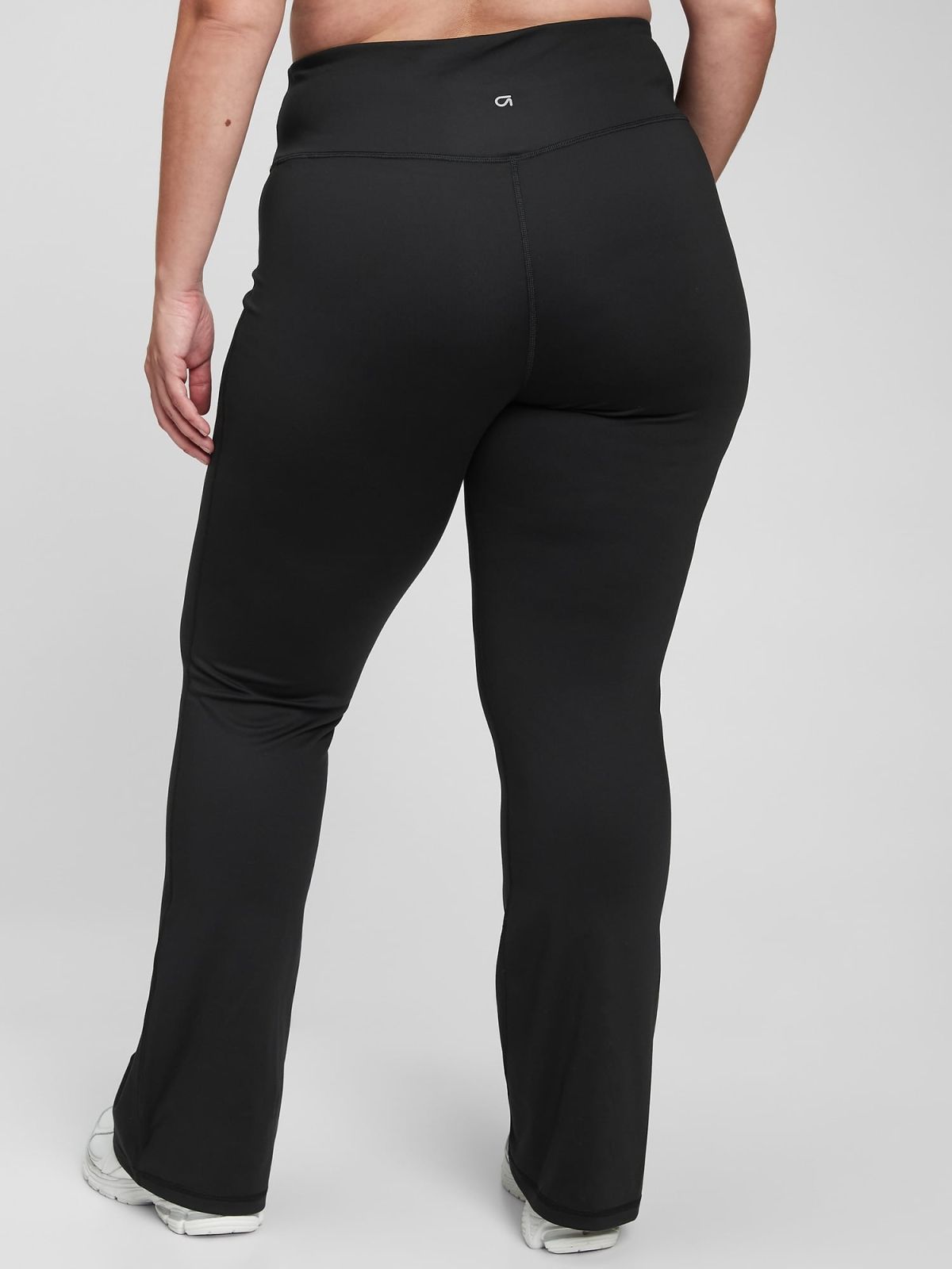 Μαύρο GapFit Sky High Rise Recycled Power Flare Legging Κολάν-749402001