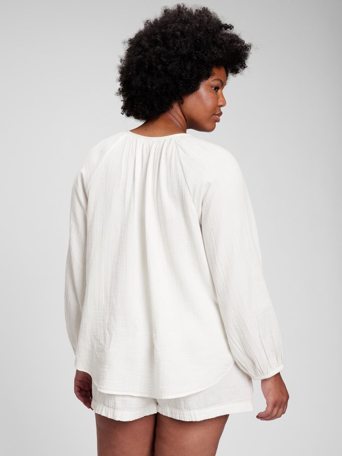 Άσπρη Crinkle Gauze Boatneck Button-Front Μπλούζα-856907001