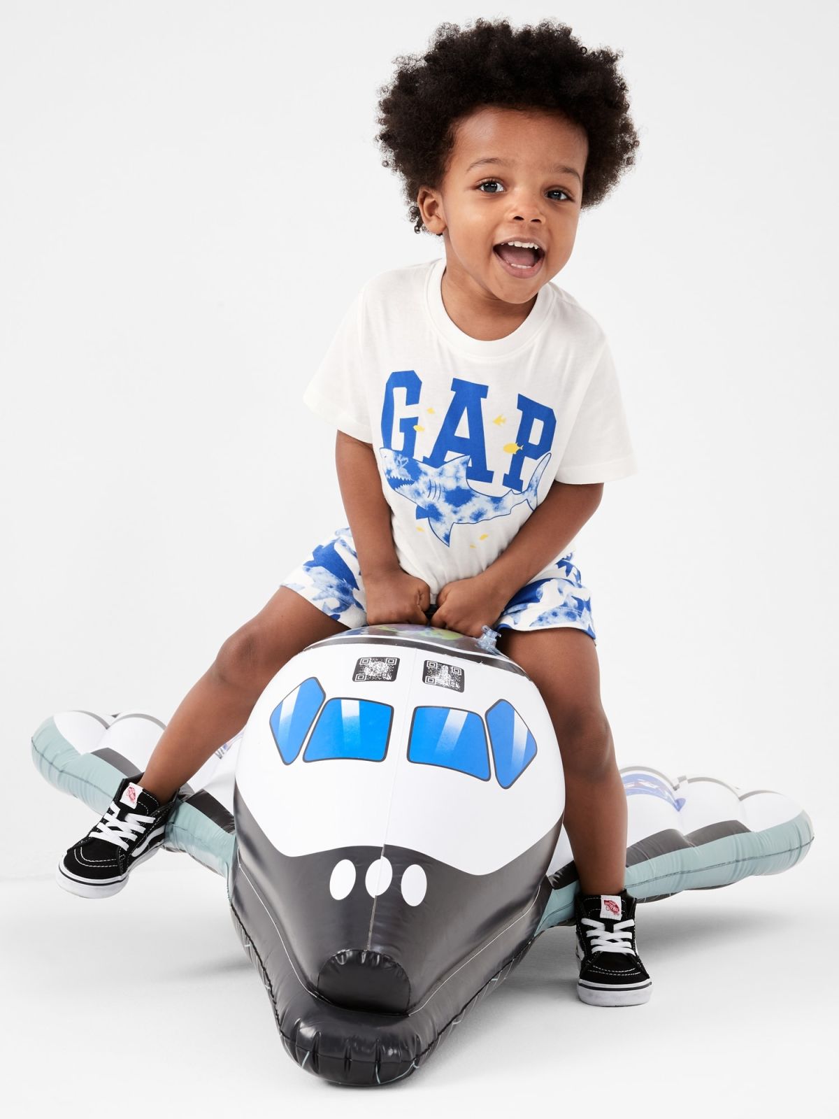 Άσπρη babyGap Graphic Μπλούζα-867141003