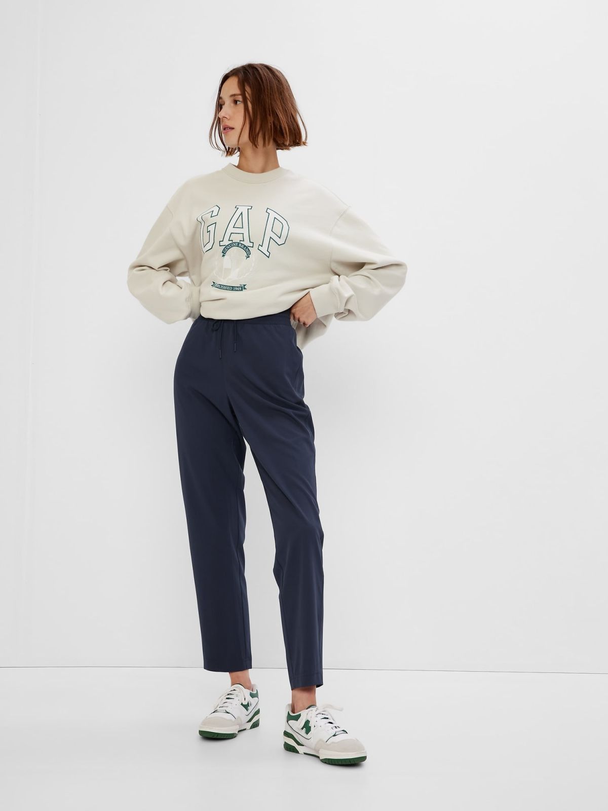 GapFit High Rise Runaround Pants-866810006