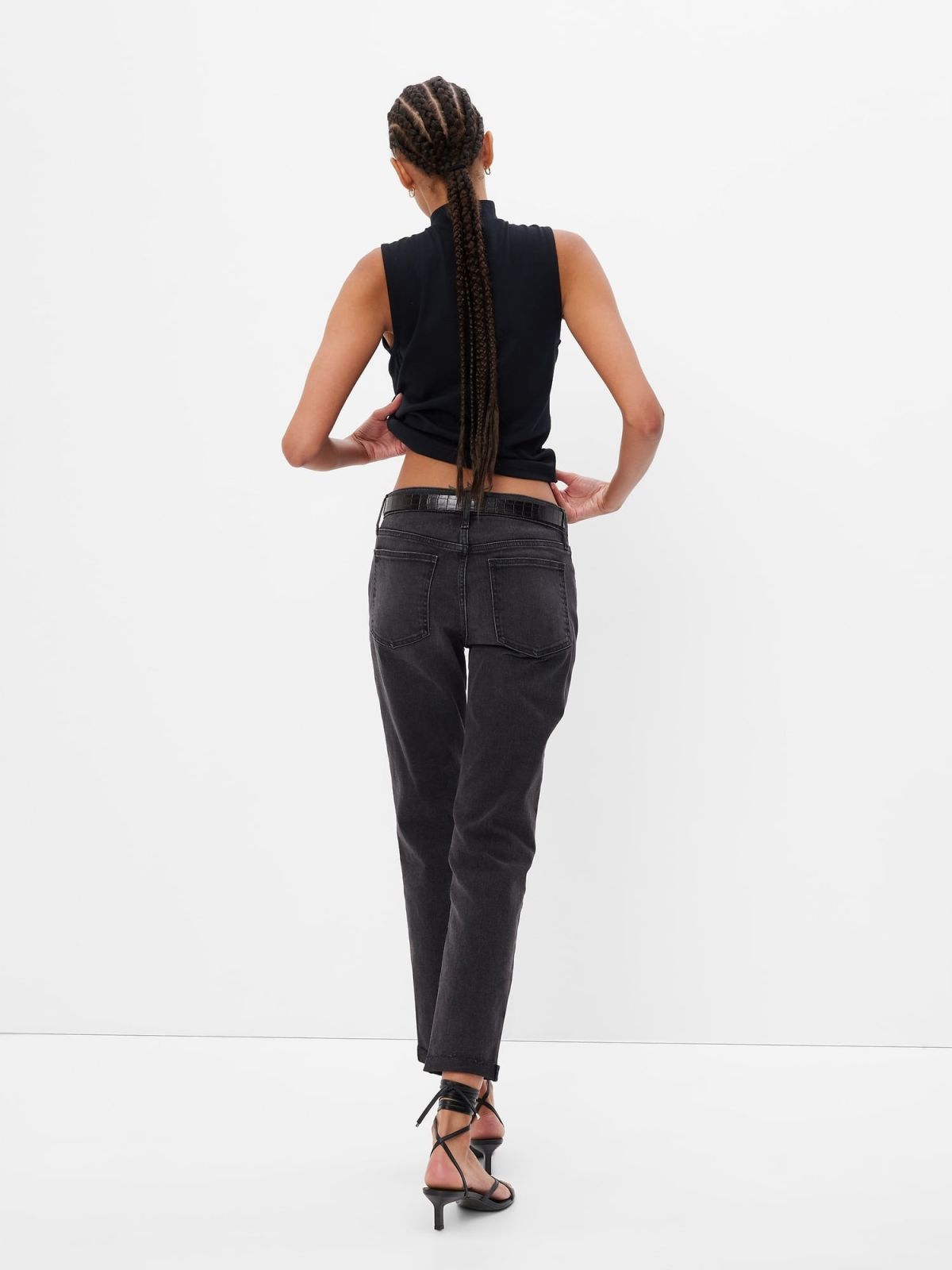 Μαύρο Mid Rise Girlfriend Jean Παντελόνι με Washwell-852812000