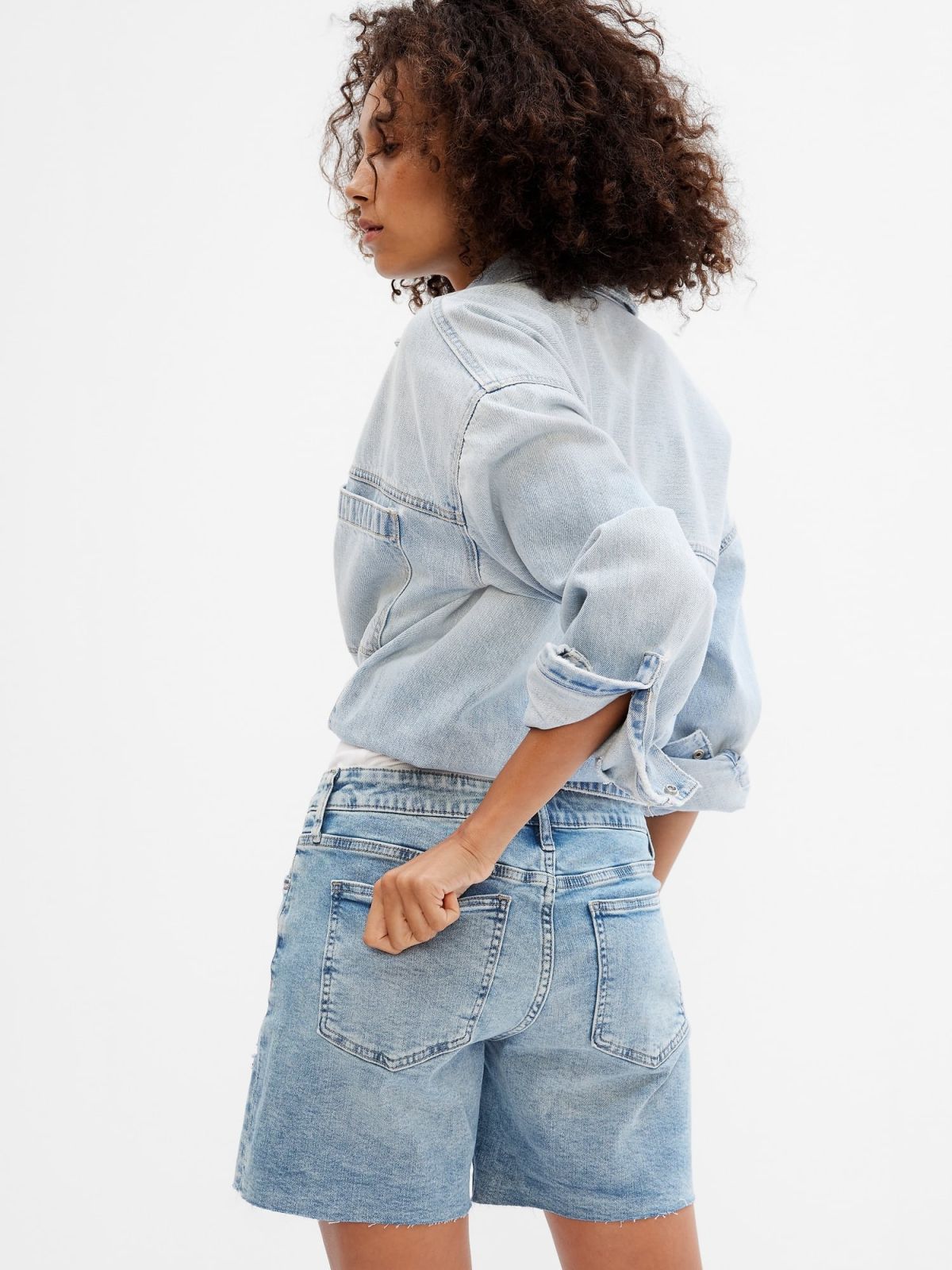 5in Mid Rise Distressed Denim Σορτς-817767000