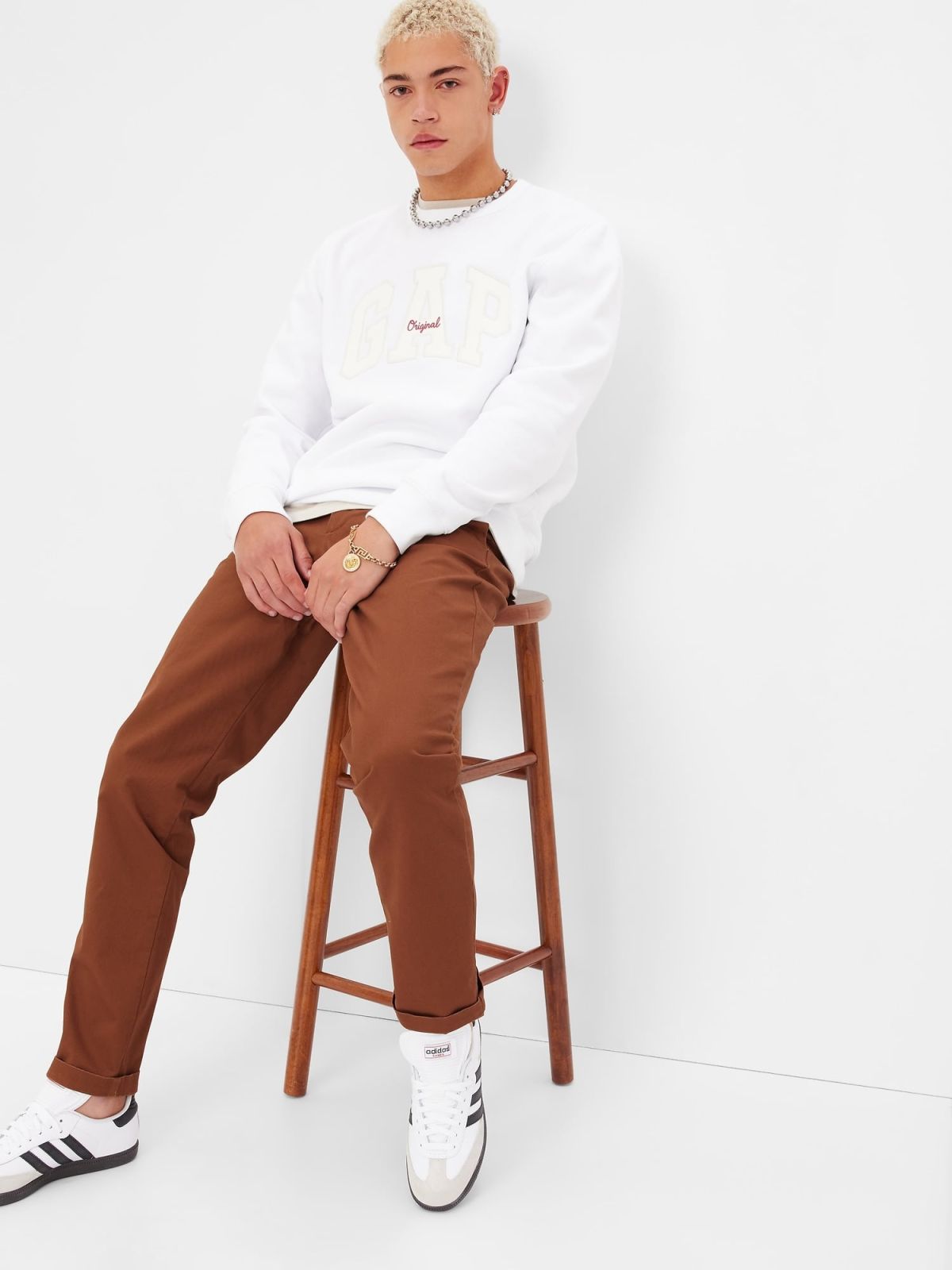 Καφέ Modern Khakis Σε Γραμμή Slim Fit με GapFlex-440943025