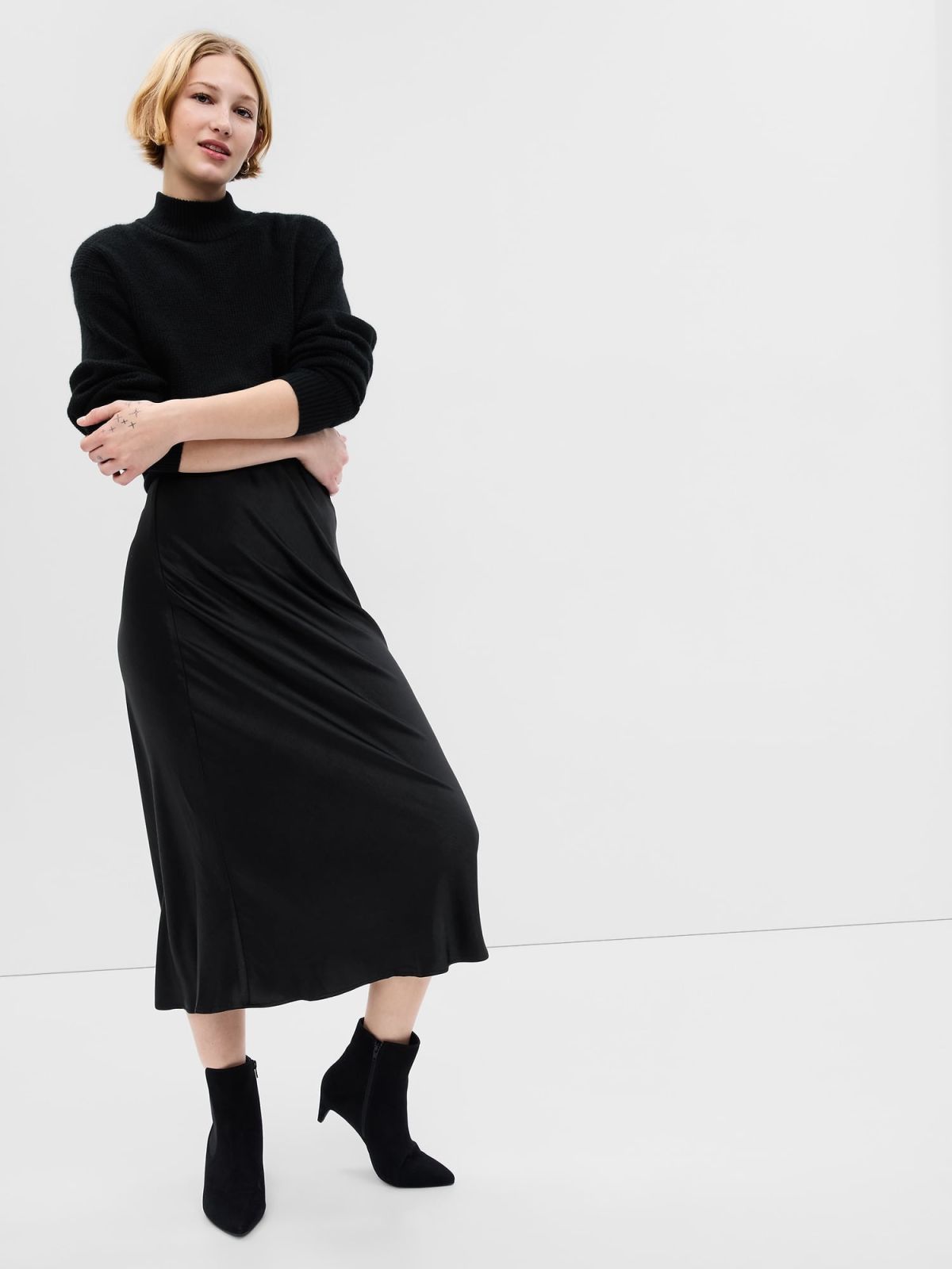 Μαύρο Σατέν Midi Αμάνικο Φόρεμα-488664000