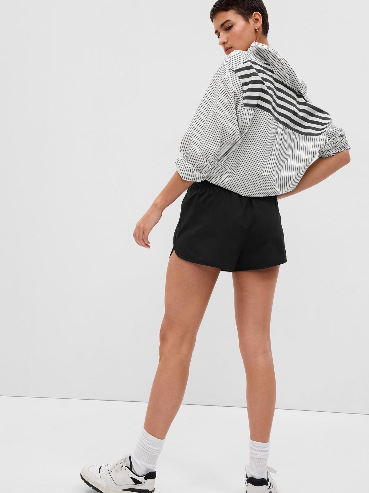 GapFit High Rise Running Shorts-585667001