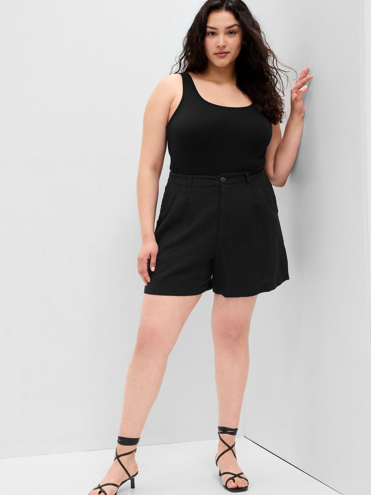 Μαύρο 5ίντσες High Rise Pleated Λινό Σορτς με Washwell-595602001