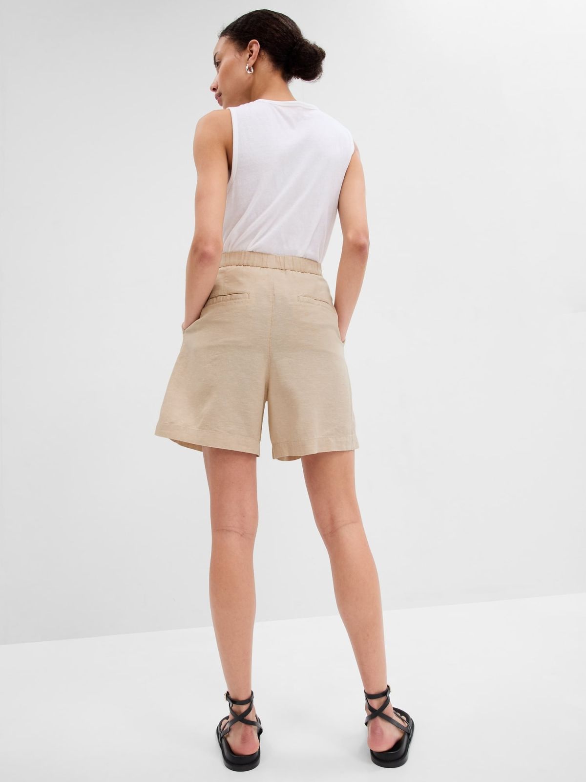 Μπεζ 5ίντσες High Rise Pleated Λινό Σορτς με Washwell-595602000