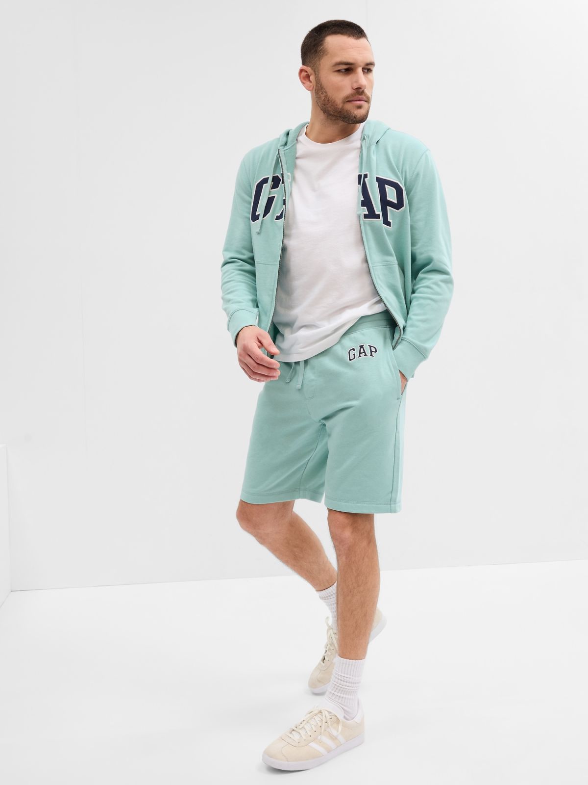 Gap Logo Shorts-787059013