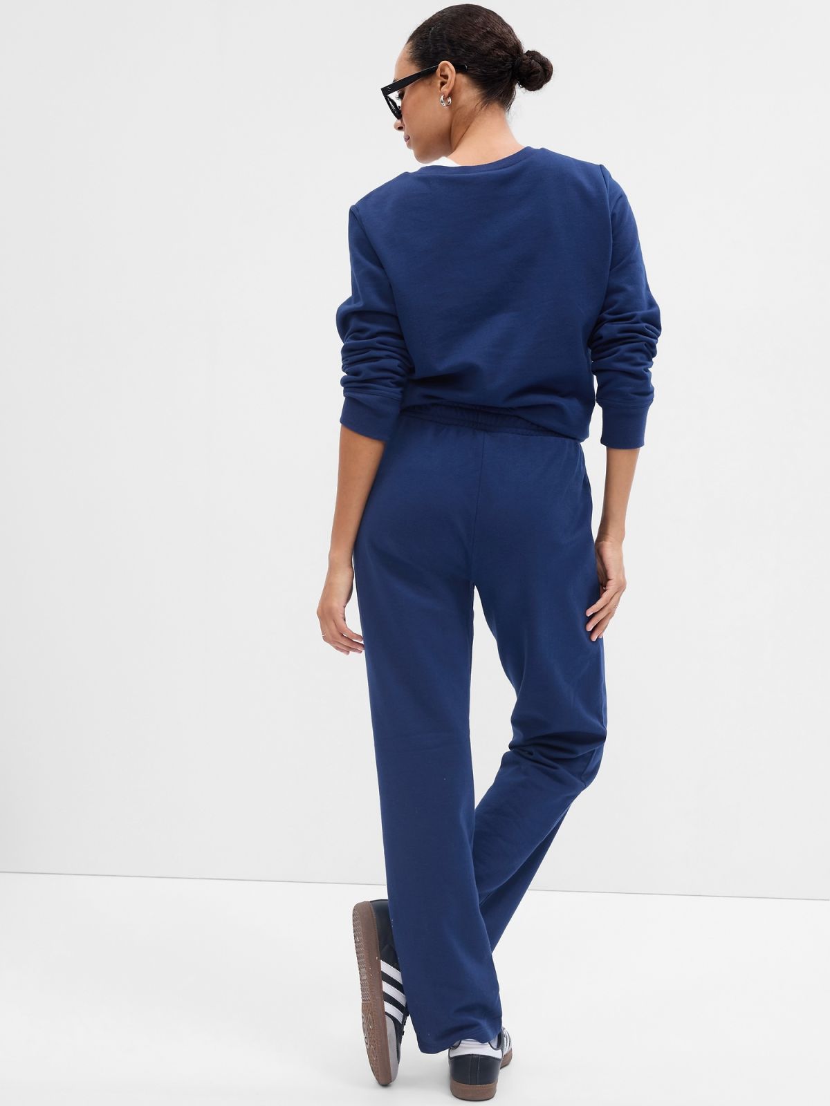 Gap Logo Straight Leg Sweatpants-789888001