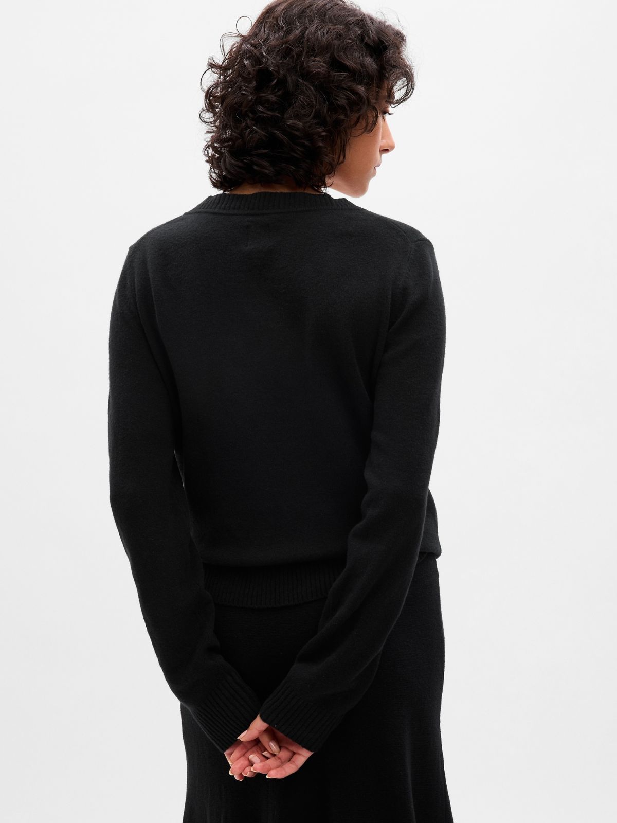 CashSoft V-Neck Sweater-792200008