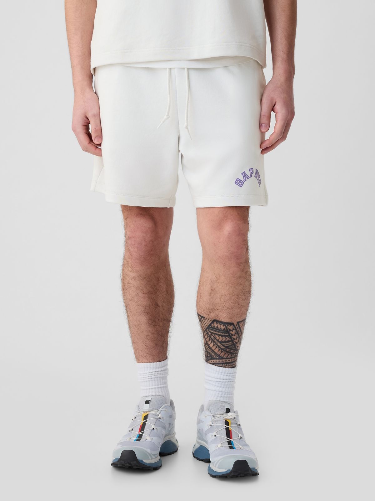 Gap NYC Arch Logo Sweat Shorts-862308000