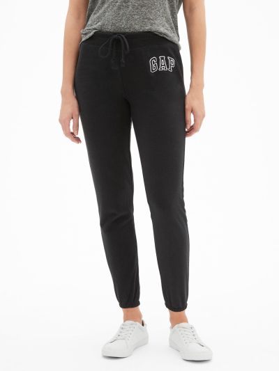 Μαύρο Arch Logo Φλις Jogger Παντελόνι-221318006
