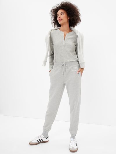 Γκρι Gap Logo Fleece Jogger Παντελόνι Φόρμα-463492002