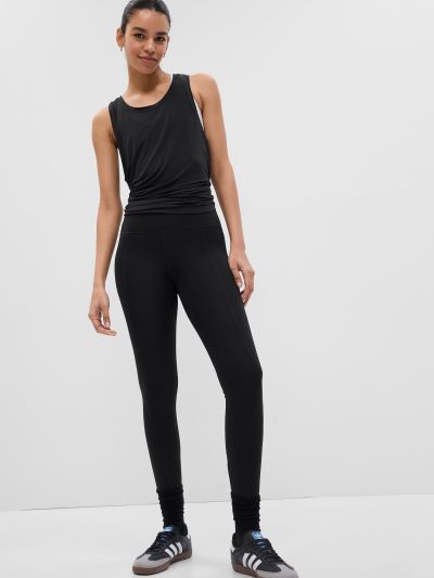 Μαύρο GapFit Muscle Αμάνικο Τοπ-598668003